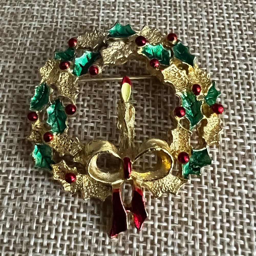 Gerrys Vintage Christmas Wreath Candle Brooch Pin Gold Tone Enamel 2 In Kitsch